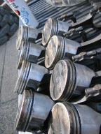 TRW Pistons