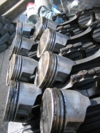 TRW Pistons